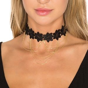 ♡ Black & Gold Revolve Choker Necklace​